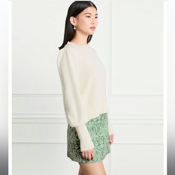 Hill House Cropped Sylvie Sweater in Cream Size XS but fits like an XXS - Picture 2 of 4